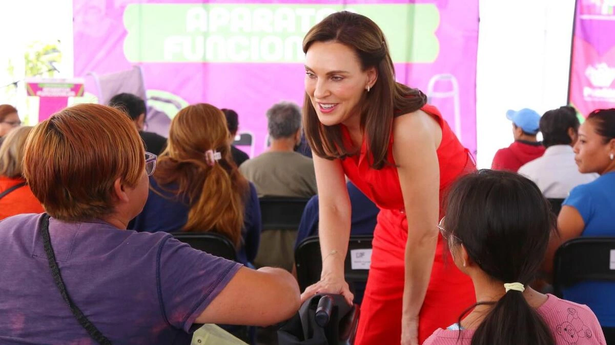 Boletín de prensa 131. REAFIRMA MARIELISE BUDIB SU COMPROMISO CON LAS PERSONAS CON DISCAPACIDAD AL REALIZAR ENTREGA DE APARATOS FUNCIONALES