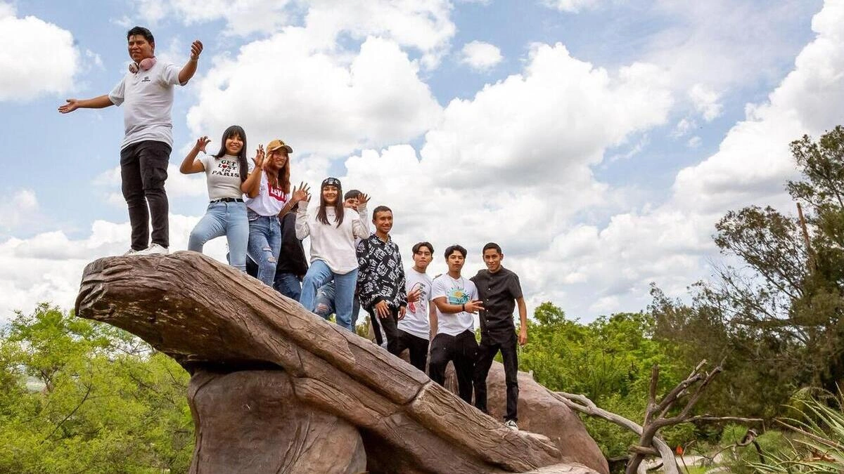 Boletín de prensa 167. MARIELISE BUDIB REGALA MOMENTOS INOLVIDABLES A ESTUDIANTES DEL CENTRO DE DÍA CON VIAJE A AFRICAM SAFARI