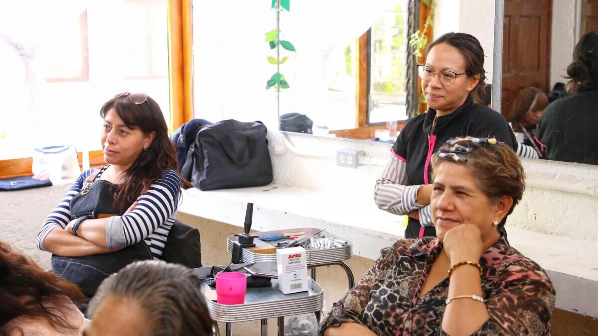 Boletín de prensa 177. IMPULSA MARIELISE BUDIB LA SALUD EMOCIONAL Y EL EMPODERAMIENTO ECONÓMICO DE MUJERES POBLANAS