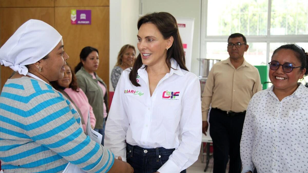 Boletín de prensa 199. INAUGURA MARIELISE BUDIB DESAYUNADOR EN LA SECUNDARIA TÉCNICA NO. 112 PARA FORTALECER LA NUTRICIÓN INFANTIL