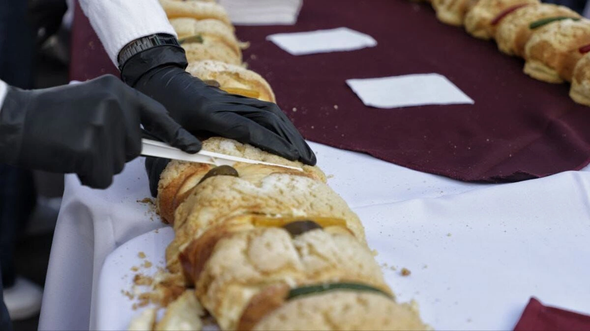 Boletín de prensa 241. DIF PUEBLA CAPITAL BUSCARÁ SUPERAR RÉCORD GUINNESS CON ROSCA DE REYES MONUMENTAL