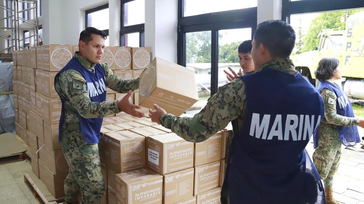 Pie de foto 035. RECIBE HUAUCHINANGO APOYO ALIMENTARIO DEL GOBIERNO DE LA CIUDAD TRAS AFECTACIONES POR INUNDACIONES