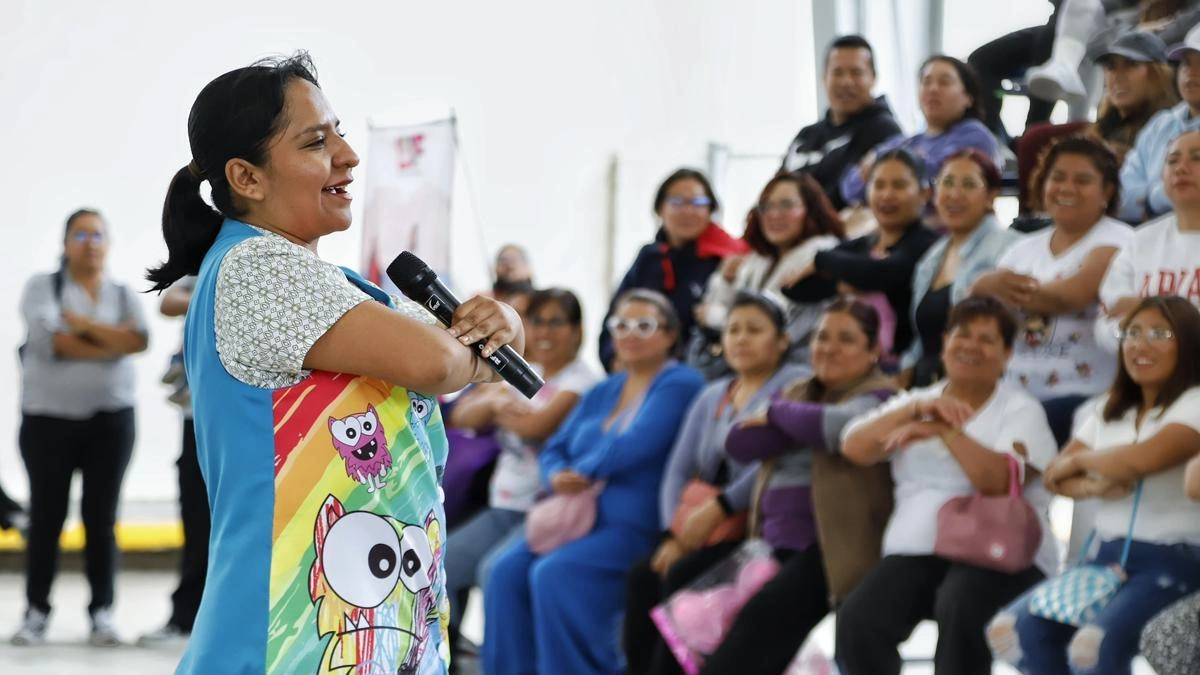 Boletín de prensa 296. DIF PUEBLA CAPITAL REFLEXIONA SOBRE EL PAPEL DE LAS FAMILIAS EN LA FORMACIÓN EDUCATIVA DE ESTUDIANTES DEL CENTRO ESCOLAR GREGORIO DE GANTE