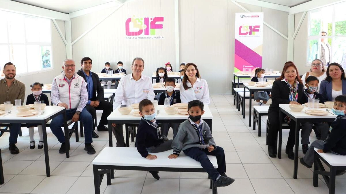 Boletín de prensa 309. PEPE CHEDRAUI Y MARIELISE BUDIB INAUGURAN 10 DESAYUNADORES ESCOLARES EN LA CAPITAL