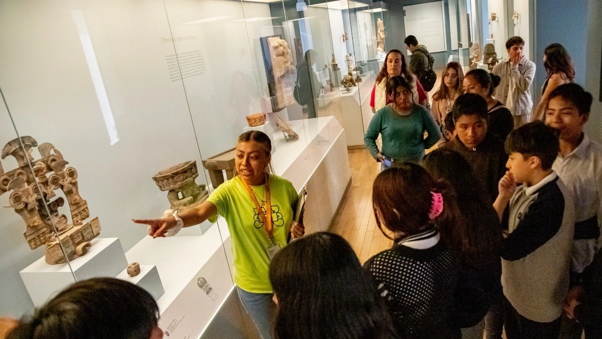 Boletín de prensa 331. REALIZAN ESTUDIANTES DEL CENTRO DE DÍA DEL DIF PUEBLA CAPITAL VISITA CULTURAL AL MUSEO AMPARO