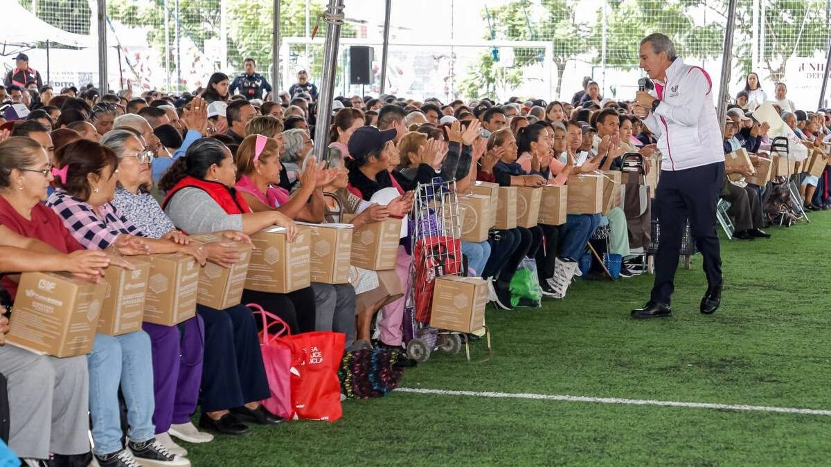 Boletín de prensa 377. ENTREGA PEPE CHEDRAUI MÁS DE 7 MIL DESPENSAS EN ROMERO VARGAS