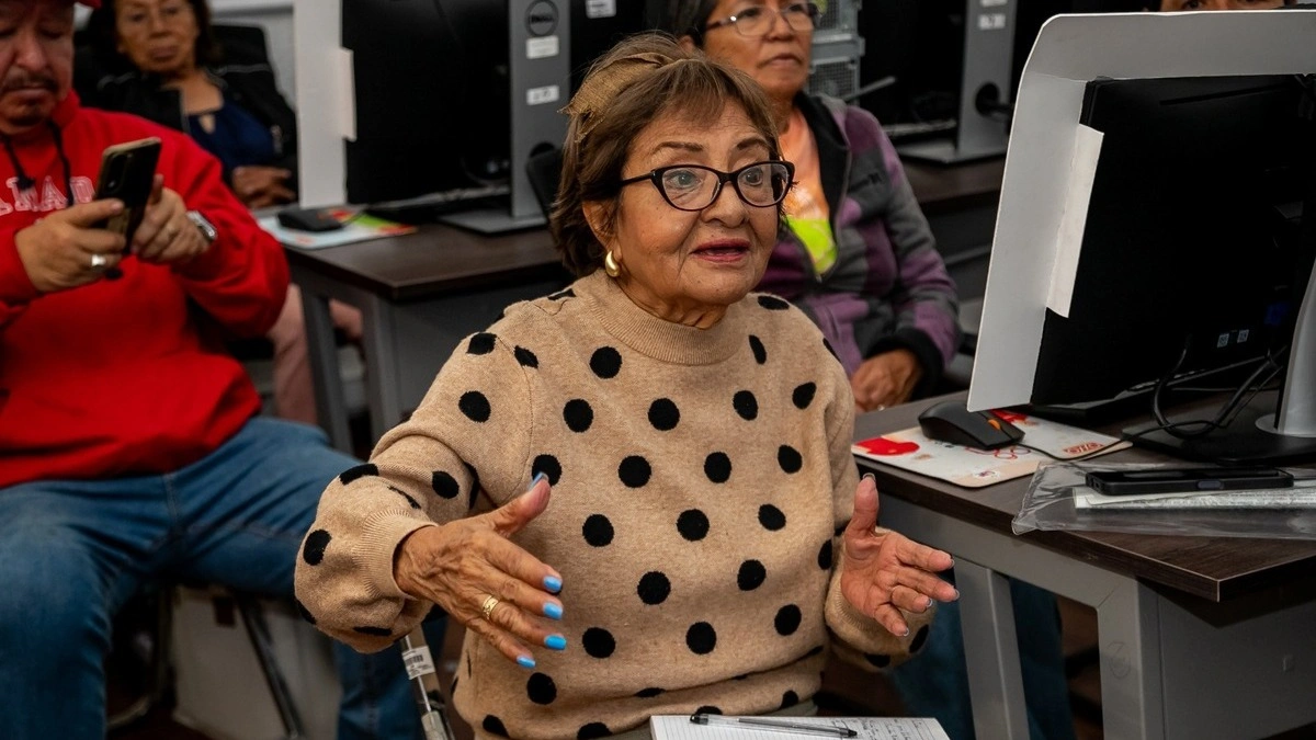 Boletín de prensa 379. ABORDA DIF PUEBLA CAPITAL MEDIOS DIGITALES Y FRAUDES CIBERNÉTICOS CON PERSONAS ADULTOS MAYORES