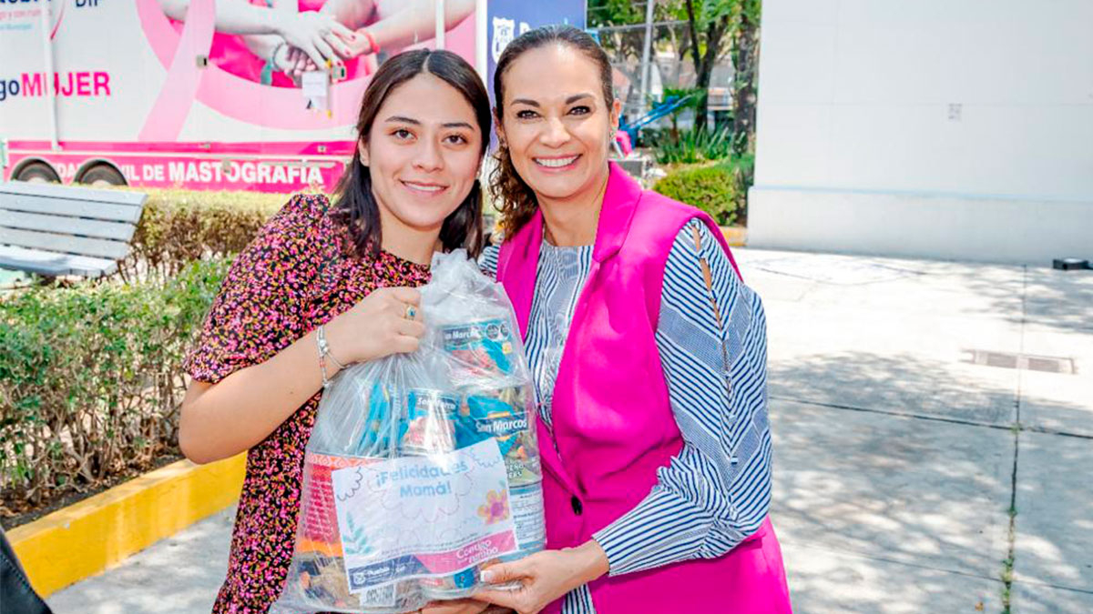 LILIANA ORTIZ ENCABEZA CELEBRACIÓN PARA MAMÁS Y DOCENTES DEL MUNICIPIO DE PUEBLA